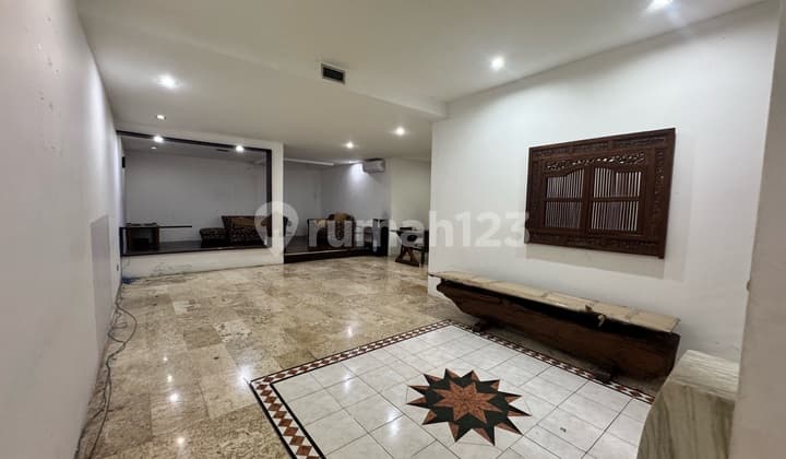 Rumah di Pondok Indah, Dekat ke Pim