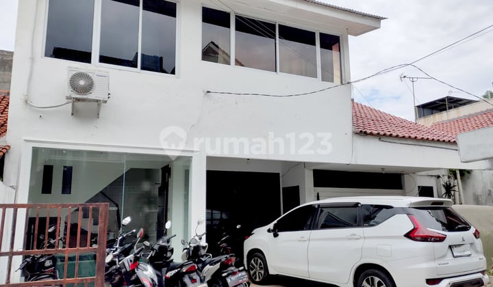 For Sale Kebayoran Baru House - Suitable for Office, 2 Floors, Wijaya Area, Wolter For Sale Kebayoran Baru House - Suitable for Office, 2 Floors, Wijaya Area, Wolter