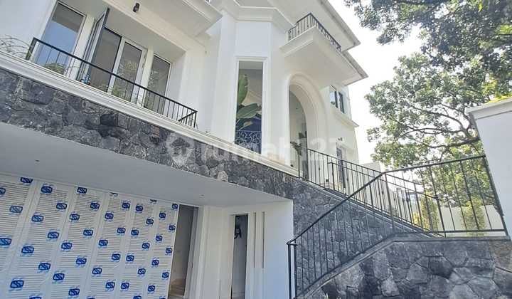 Dijual Rumah Baru Mewah Kebayoran Baru Area Panglima Polim-Kamar Tidur Dibawah