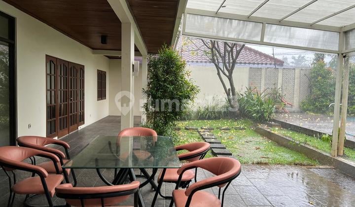 Rare! Rumah 920 m² di Kuningan Gatot Subroto – Ada Pool, Garden, dan Siap Huni