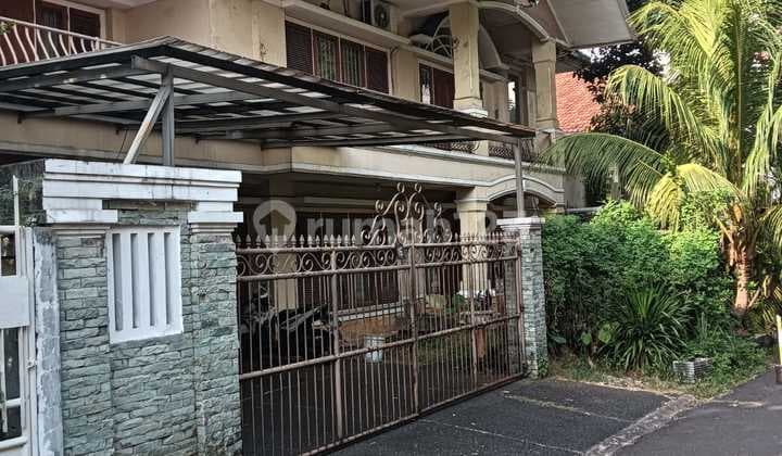 For Sale: Two-Story House Near SCBD Senopati, Quiet Area