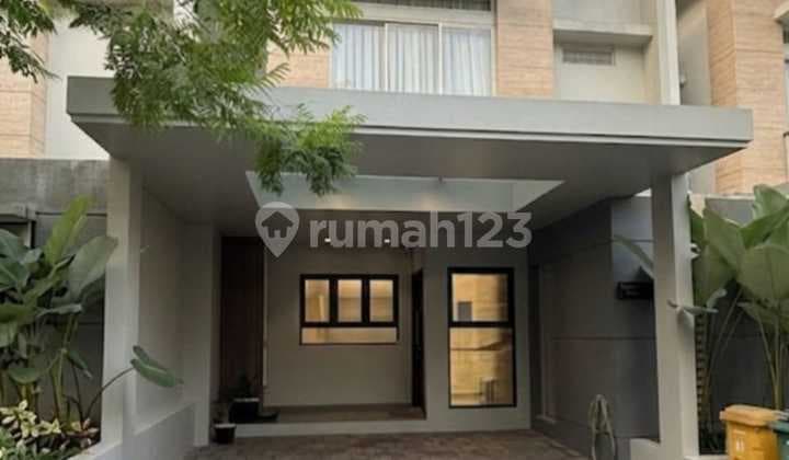 Location: Central Karang, Within Complex, Newly Renovated, Semi-Furnished, Parquet Flooring