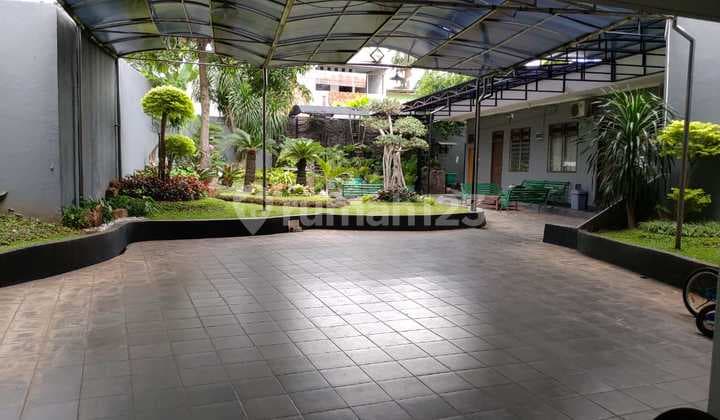 di Komplek Migas, Jakarta Barat