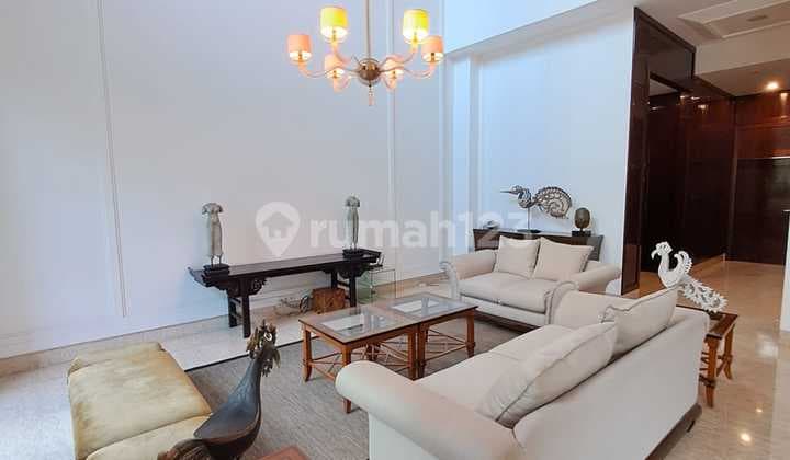 Pakubuwono Townhouse 4BR with Private Pool Senayan