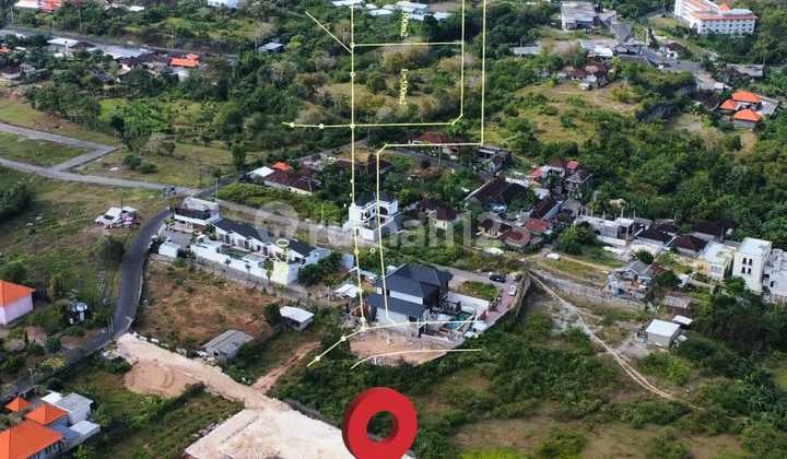 Cheap land near Pandawa Beach 300 m2 IDR 4.35 M/m2