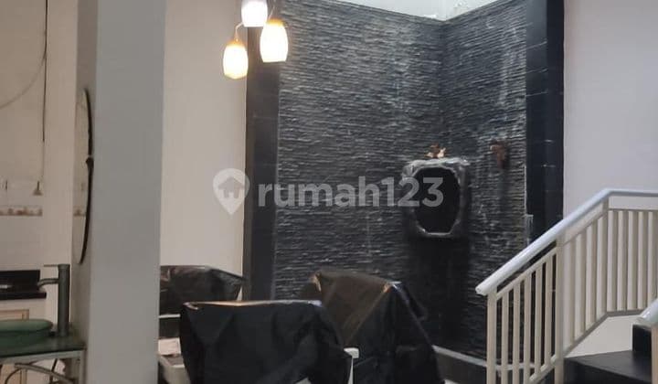 Disewakan rumah dengan akses yang mudah dijangkau