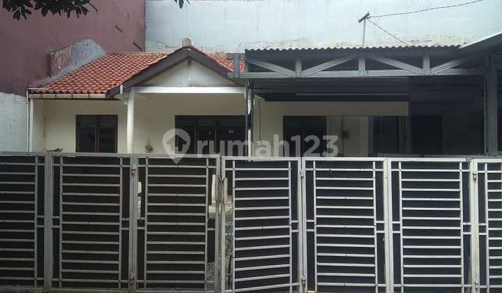Dijual Rumah Hitung Tanah, Radio Dalam