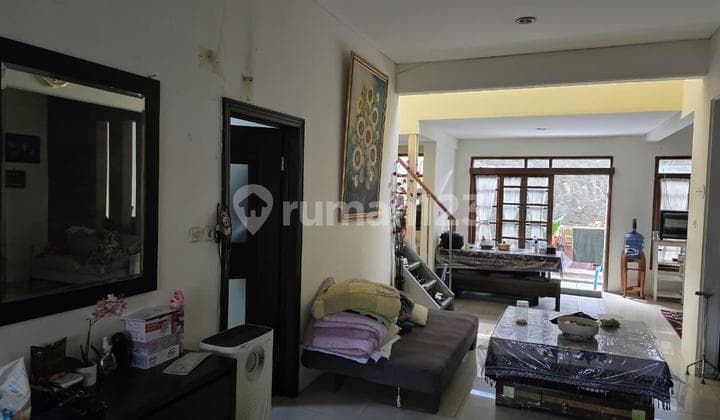 Dijual Cepat Rumah Bagus di Kopo Permai 1. Luas 11X20