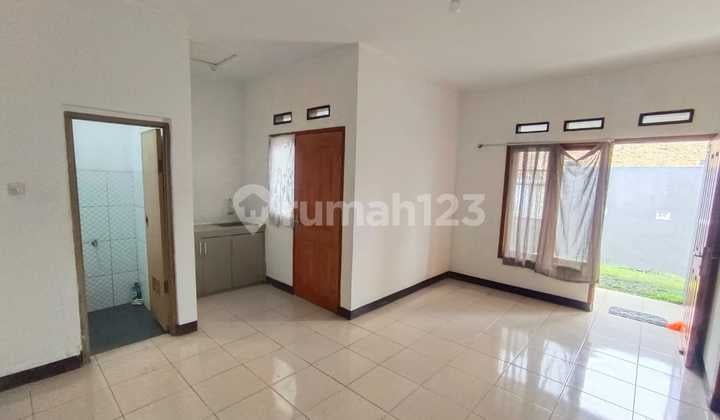 Rumah Siap Huni 2 Kamar Di Komplek@taman Cibaduyut Indah Bandung Rumah di Komplek Taman Cibaduyut Indah, Cangkuang Kulon, Dayeuhkolot, Bandung, Jawa Barat, Indonesia, 40239, Dayeuhkolot