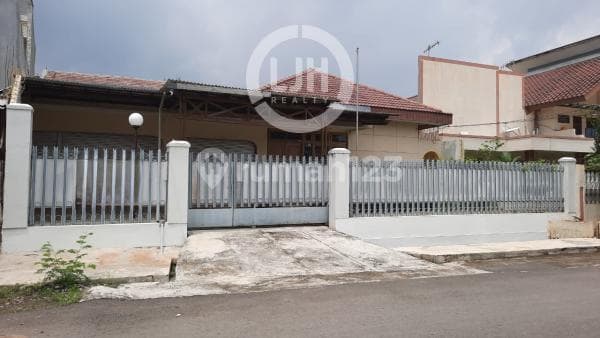 Rumah SHM Lokasi Strategis di Pondok Bambu Jakarta Timur