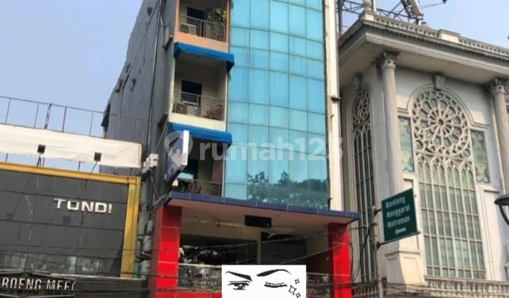 Ruko Enam Lantai Kawasan Elite Menteng