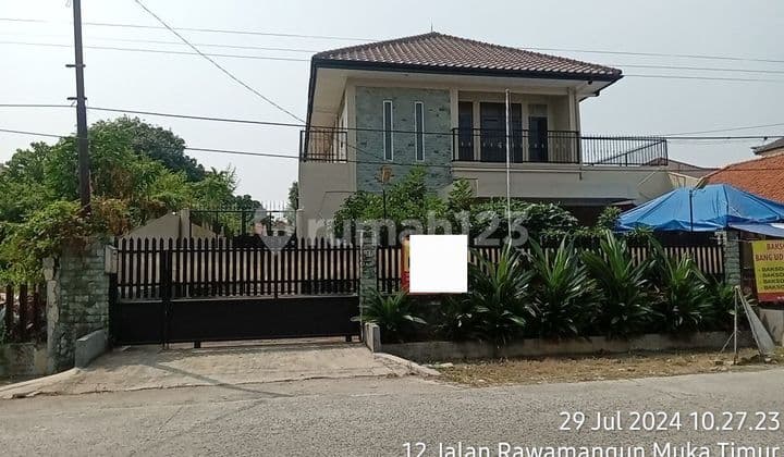 Rumah siap huni cocok buat kantor 2 Lantai