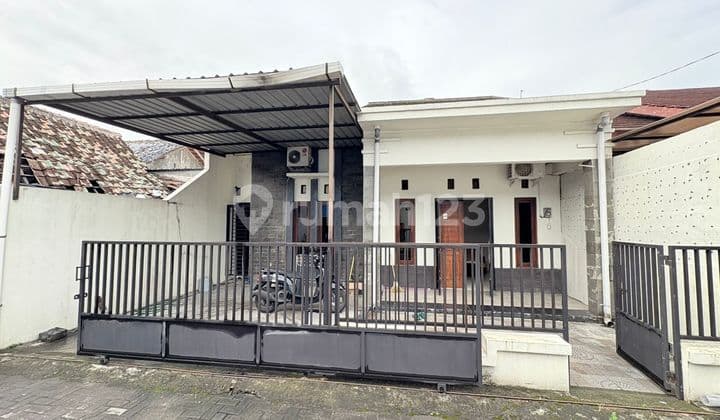 Rumah Furnished Timur Kampus Upn Maguwoharjo Depok Sleman