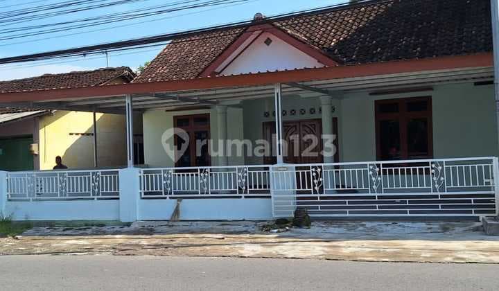 Rumah kontrakan luas area Cebongan Mlati Sleman. Shm unfurnished