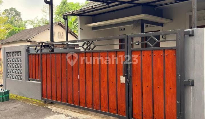 Rumah Cantik Minimalis di Palagan KM 10 Ngaglik Sleman