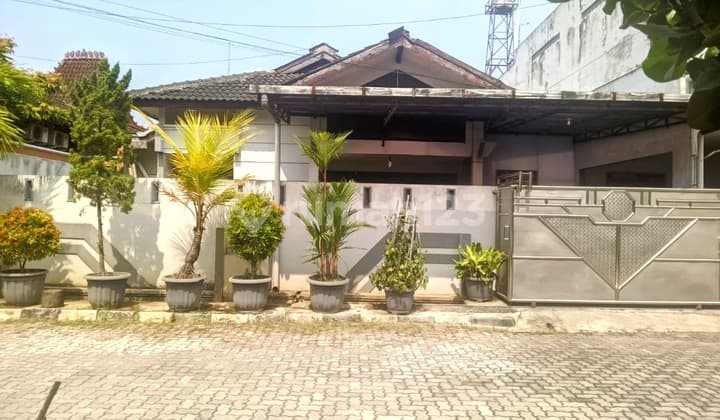 Rumah SHM Dlm Perum Jl. Wates Km 3 Barat Wirobrajan