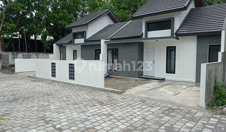 Rumah Baru SHM Dekat Rsa Ugm Mlati Sleman