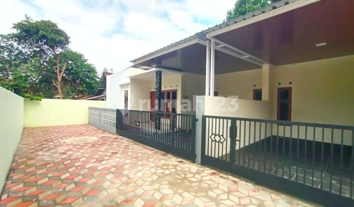 Rumah Baru Cantik Dlm Cluster Mlati Sleman Yogyakarta. SHM