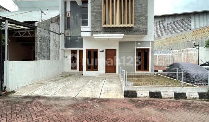 Rumah 2 Lantai Dlm Komplek Jongke Mlati Sleman