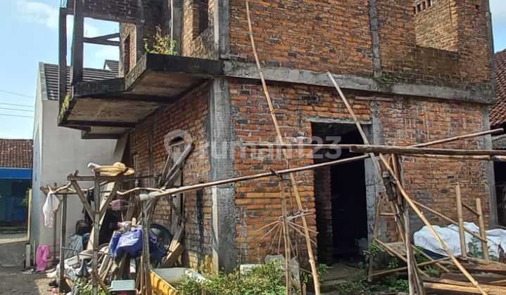 Land with Abandoned Building Bonus in Sidomoyo Godean Sleman Area