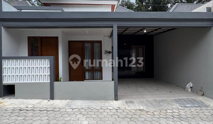Rumah Baru Minimalis Dekat Uii Ngaglik Sleman