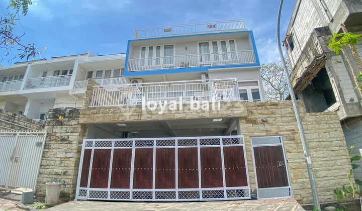 Rumah, House With Sea View In Benoa, Bali