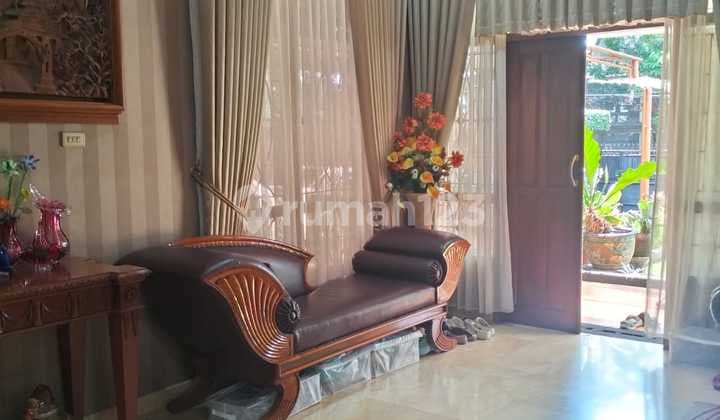 For Sale Rumah Besar Classic Sayap Sukajadi
