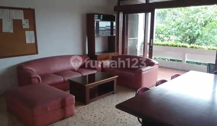 Dijual Kostan Aktif Lokasi Ciumbuleuit Dekat Kampus Unpar