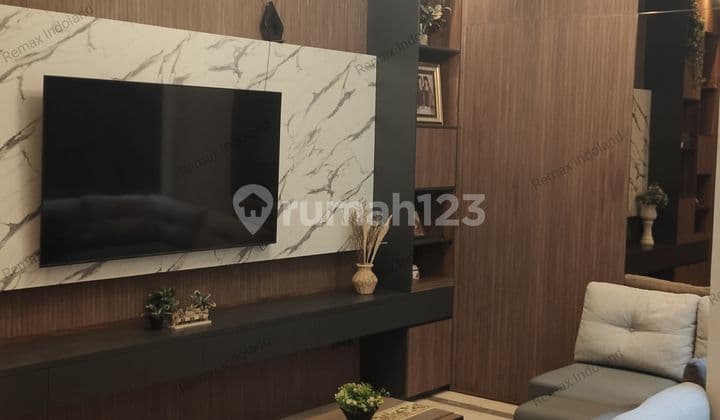 Rumah Mewah 3Lantai di Permata Buana Bebas Banjir Desain Baru dan Siap Huni