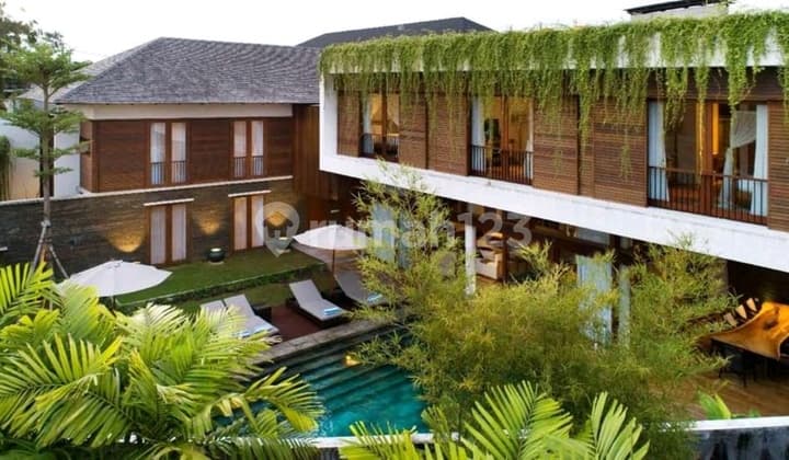 Villa Modern Minimalis Canggu Dekat Pantai dan Finns Beach Club