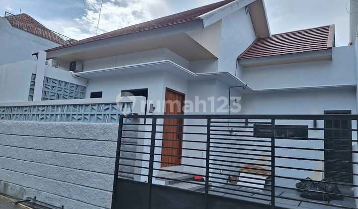 Rumah Baru 1,5 Lantai Minimalis di Gunung Salak Kerobokan