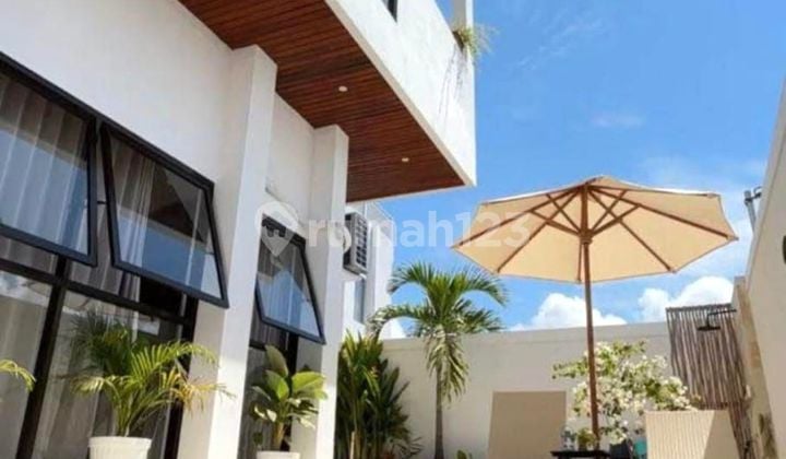 New Modern Villa Ungasan, Beautiful Rooftop and Pool View