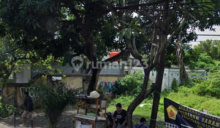 Rare Commercial Land on Main Road Petitenget Seminyak