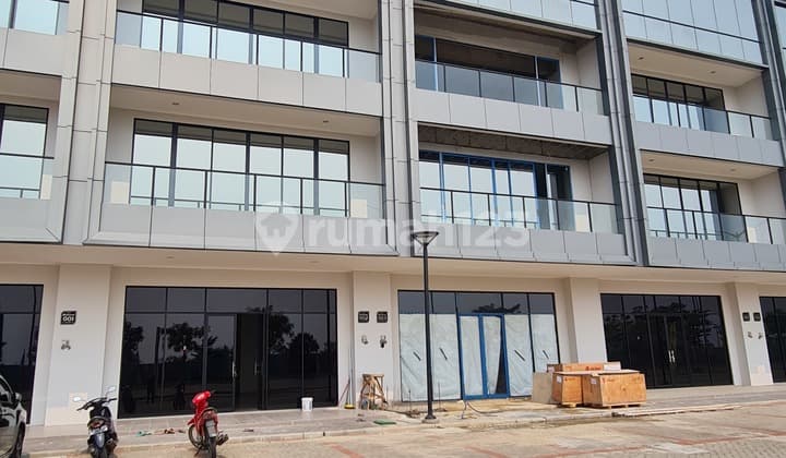 Ebony2 Golf Island Shop House 8x18 Ready to Use Brand New Prime Position