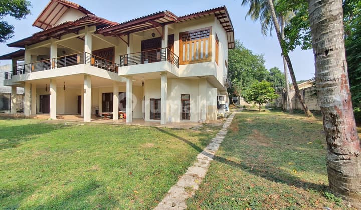 Rumah Exclusive, Cirendeu