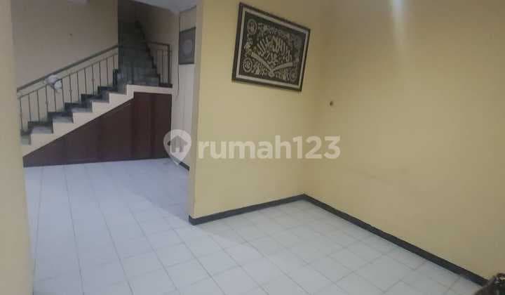 Rumah 2 Lantai di Ketintang Permai, Hitung Tanah Saja