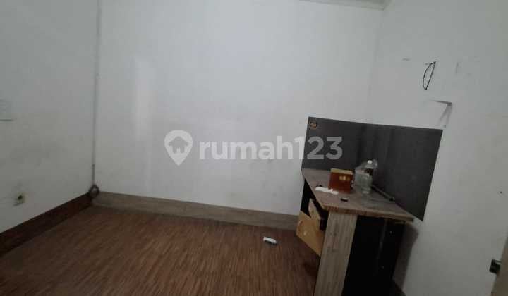 Dijual Gudang Lokasi Karang Tengah Tangerang