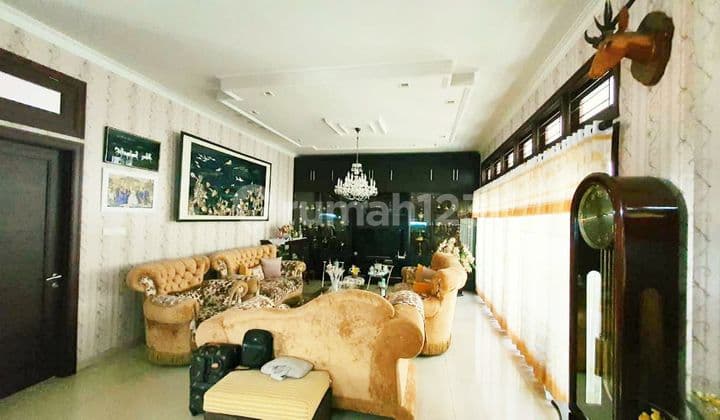 LUXURIOUS 2-STORY WING RIAU HOUSE