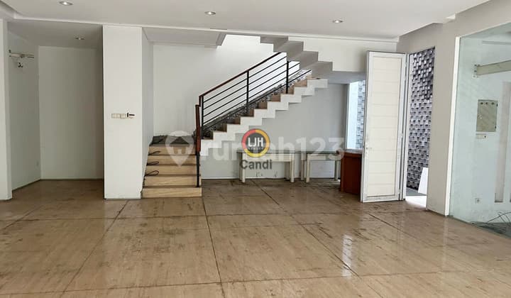 Rumah di Candi Golf Residence Bukit Golf Semarang