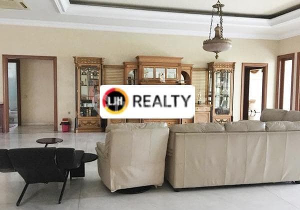 Rumah Bagus Siap Huni di Jl Sultan Agung Candi Semarang. Harga sewa Rp. 600jt/th