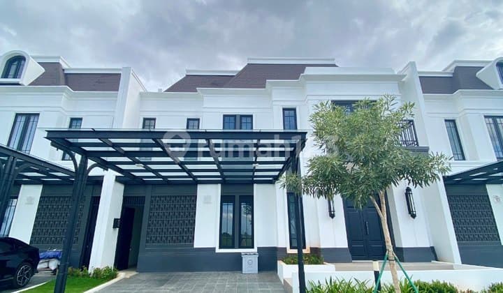 Disewakan Rumah Mewah View Danau di Cluster Jasmia Residence Summarecon Crown Gading