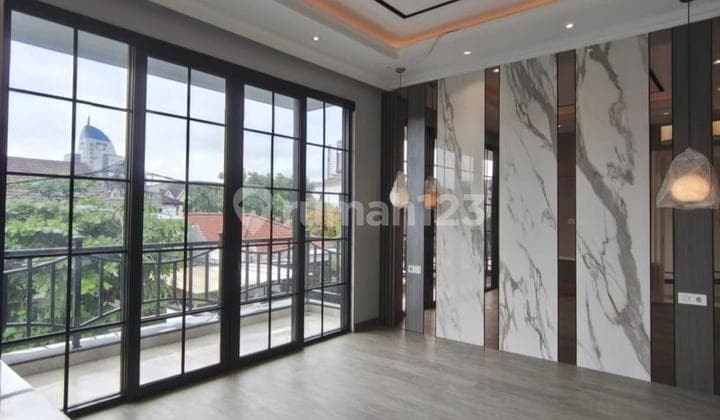 The Newbrand House in Pondok Indah is Very Elegant