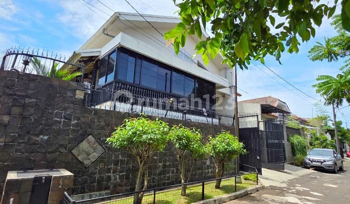 Rumah Siap Huni di Cinere, Design Eropa - Asia
