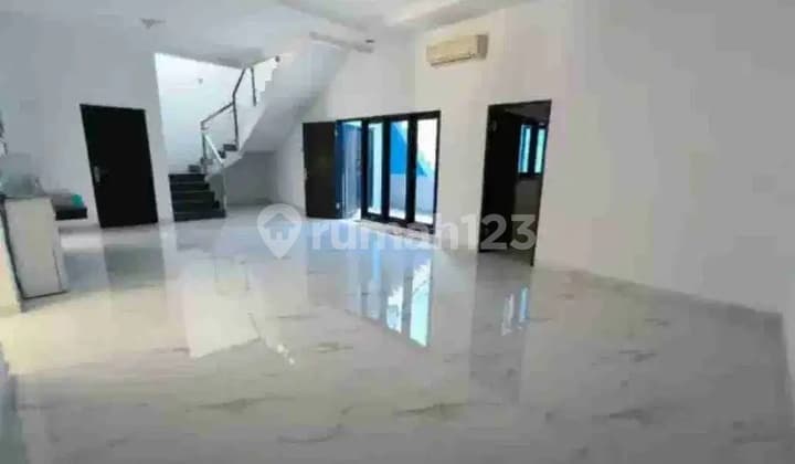 Rumah San Diego Samping San Antonio Long Beach Dkt Its Unair Pakuwon City