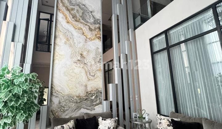 Rumah Pakuwon City Full Interior Design Mewah Siap Huni