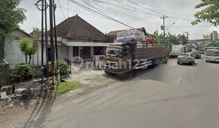 Strategic Land Area House Near Soekarno Road, Solo Baru