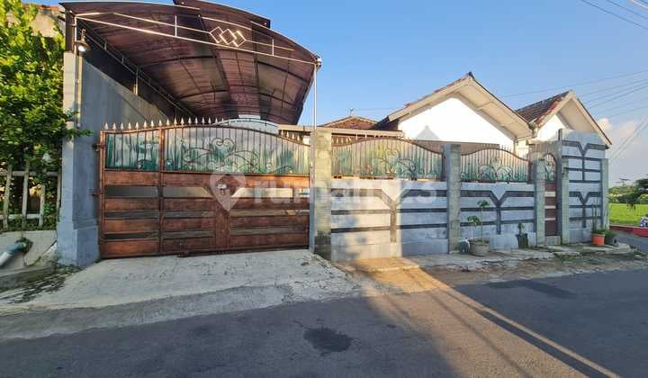 Rumah murah siap pakai di palur dekat kampus uns solo