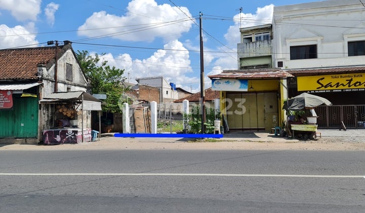 Tanah Strategis di Jalan Dr. Radjiman Laweyan Solo