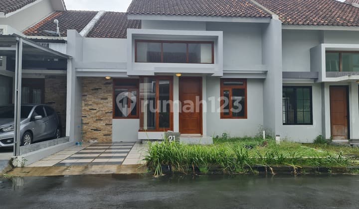 Nice ready-to-use house in Pabelan Kartasura Solo.