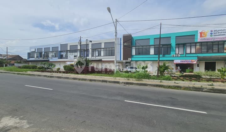 Ruko strategis parkiran luas di nusukan banjarsari solo